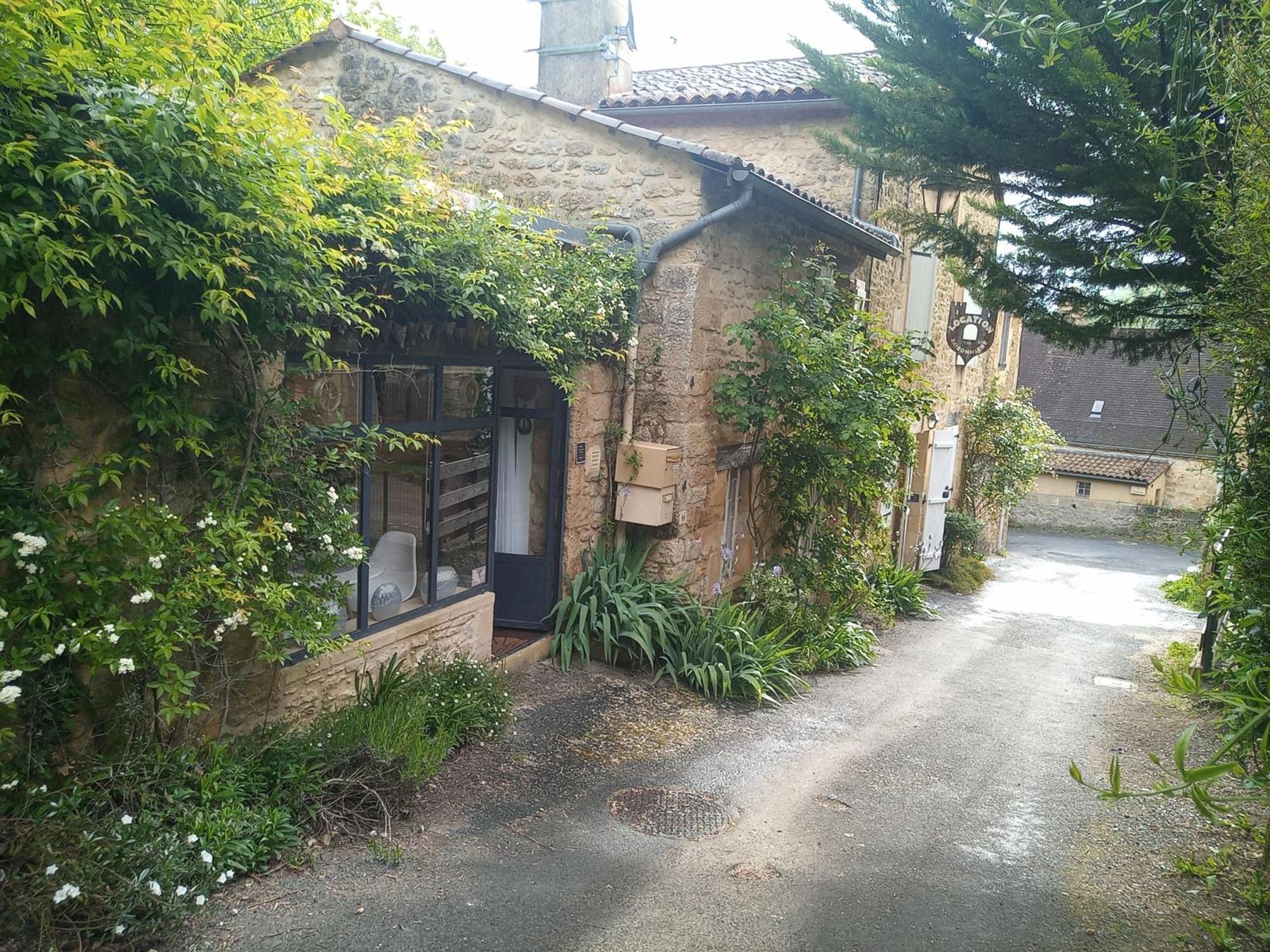 La CHAMBRE du SABOTIER - Baignade, canoë, piste cyclable à proximité Castelnaud-la-Chapelle Esterno foto
